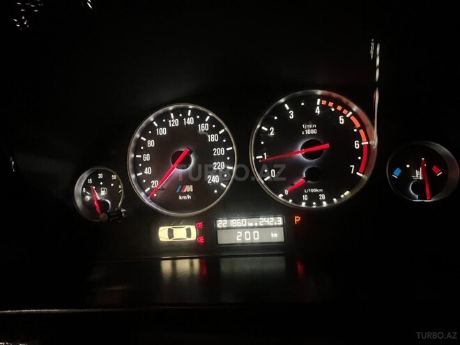 BMW 525 2001, 240,000 km - 2.5 l - Sumqayıt