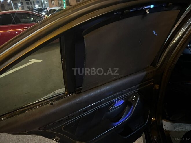 BMW 525 2001, 240,000 km - 2.5 l - Sumqayıt