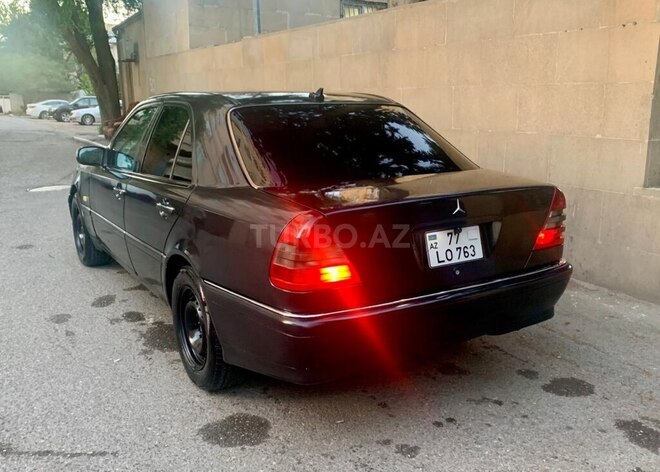 Mercedes C 220 1996, 270,000 km - 2.2 l - Bakı