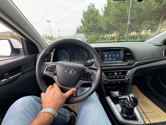 Hyundai Elantra 2018, 137,912 km - 2.0 l - Bakı