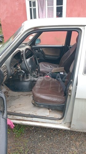 GAZ 3110 2002, 200,000 km - 2.3 л - Astara