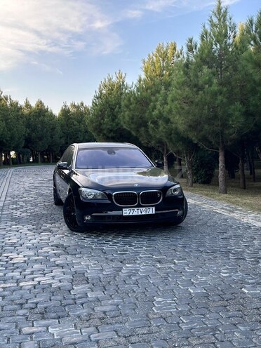 BMW 750 2010, 197,000 km - 4.4 л - Bakı