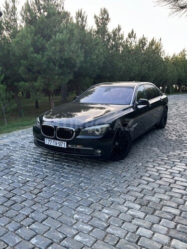 BMW 750 2010, 197,000 km - 4.4 л - Bakı