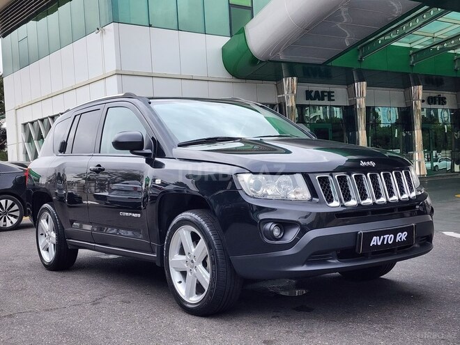 Jeep Compass 2012, 147,000 km - 2.4 л - Bakı