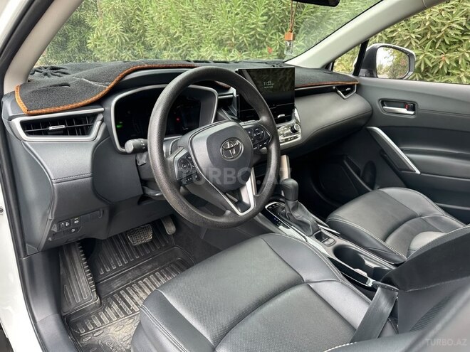 Toyota  2025, 33,000 km - 2.0 л - Bakı