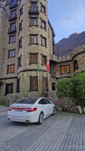 Hyundai Grandeur 2012, 259,000 km - 2.4 л - Astara