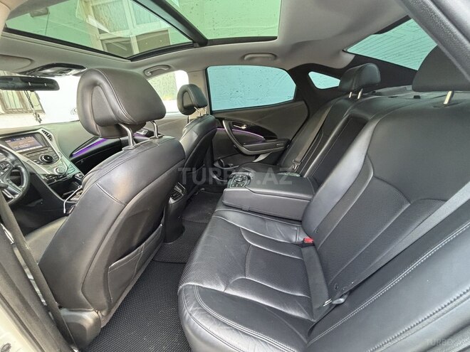 Hyundai Grandeur 2012, 259,000 km - 2.4 л - Astara