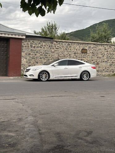 Hyundai Grandeur 2012, 259,000 km - 2.4 л - Astara