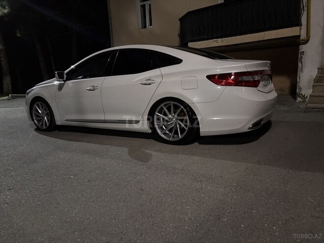 Hyundai Grandeur 2012, 259,000 km - 2.4 л - Astara