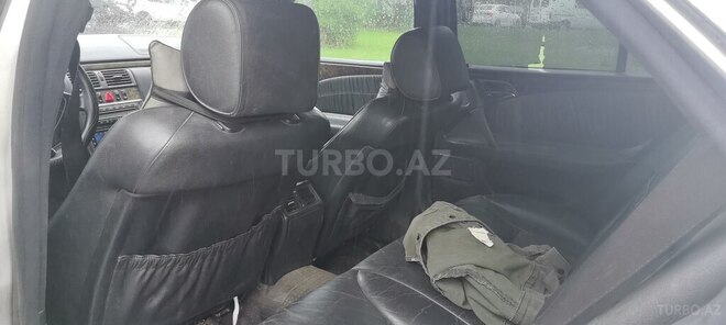Mercedes E 200 1998, 315,000 km - 2.0 л - Bakı
