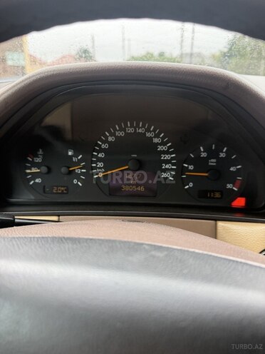 Mercedes E 270 2000, 380,546 km - 2.7 l - Bakı