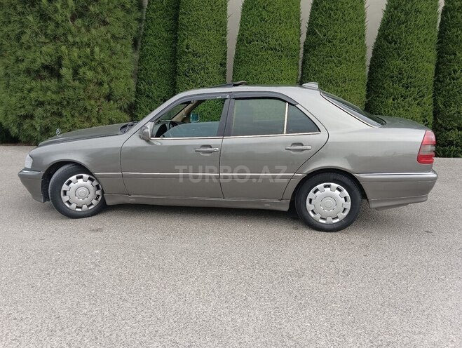 Mercedes C 220 1993, 426,368 km - 2.2 л - Bakı