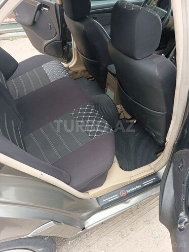 Mercedes C 220 1993, 426,368 km - 2.2 л - Bakı