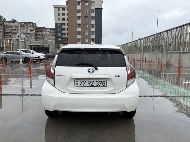 Toyota Aqua 2016, 470,000 km - 1.5 l - Bakı