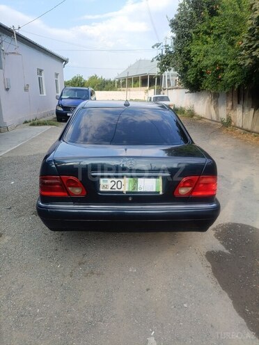 Mercedes E 220 1999, 556,021 km - 2.2 l - Ağstafa