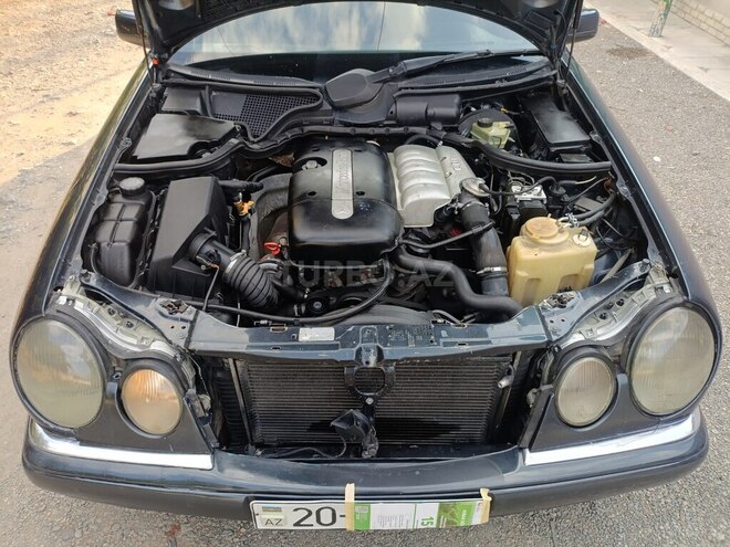Mercedes E 220 1999, 556,021 km - 2.2 l - Ağstafa