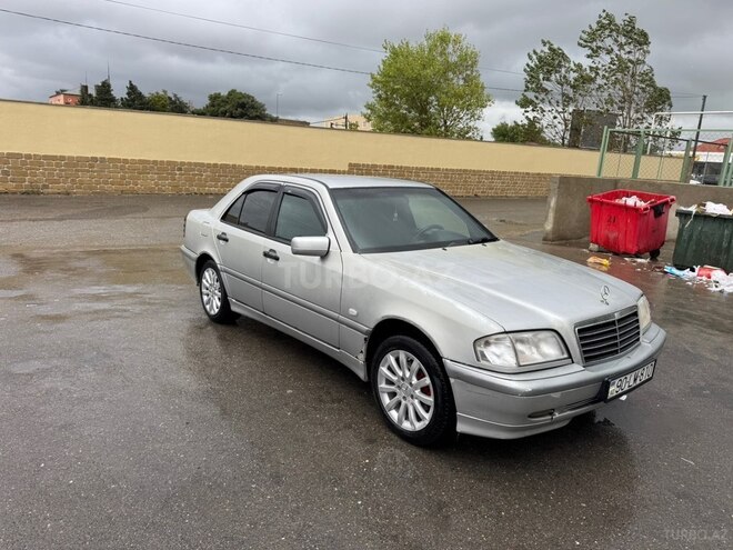 Mercedes C 200 2000, 250,000 km - 2.0 l - Bakı