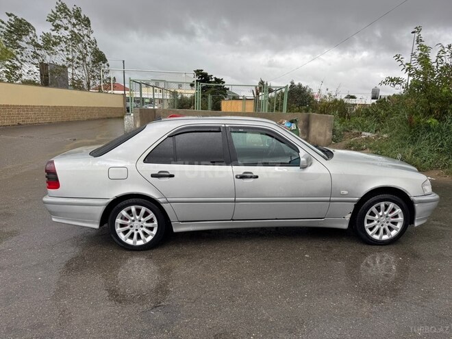 Mercedes C 200 2000, 250,000 km - 2.0 l - Bakı