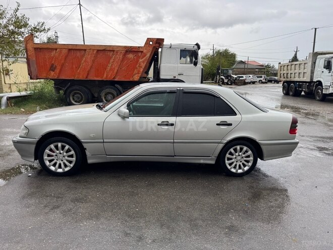 Mercedes C 200 2000, 250,000 km - 2.0 l - Bakı
