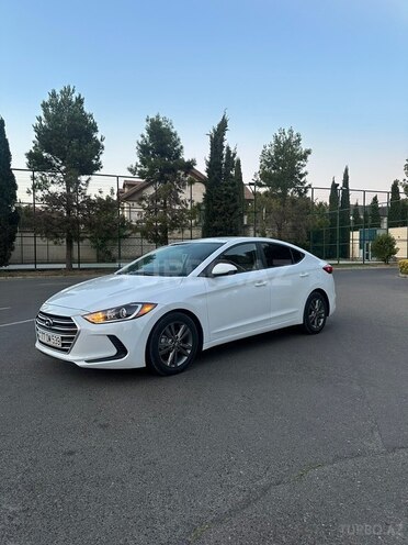 Hyundai Elantra 2018, 117,000 km - 2.0 l - Yevlax