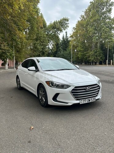 Hyundai Elantra 2018, 117,000 km - 2.0 l - Yevlax