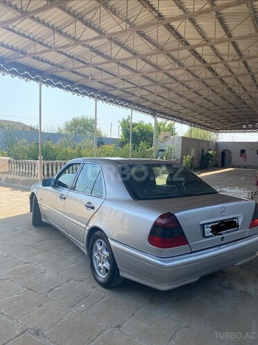 Mercedes C 200 1999, 355,000 km - 2.0 l - Salyan