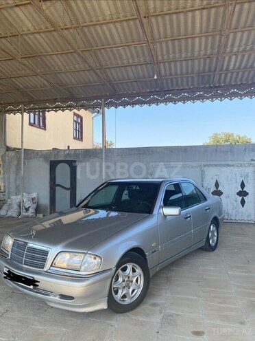 Mercedes C 200 1999, 355,000 km - 2.0 l - Salyan