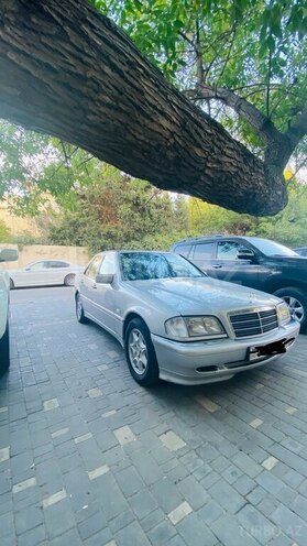 Mercedes C 200 1999, 355,000 km - 2.0 l - Salyan