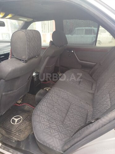 Mercedes C 200 1995, 440,000 km - 2.0 l - Quba