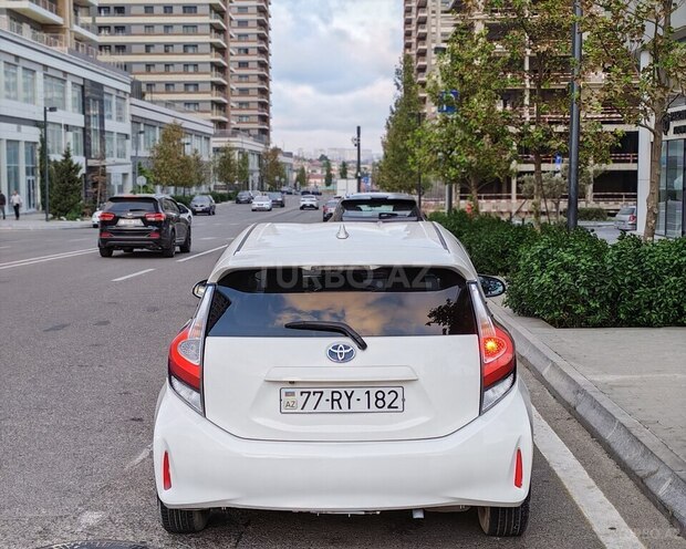 Toyota Aqua 2018, 159,325 km - 1.5 л - Bakı