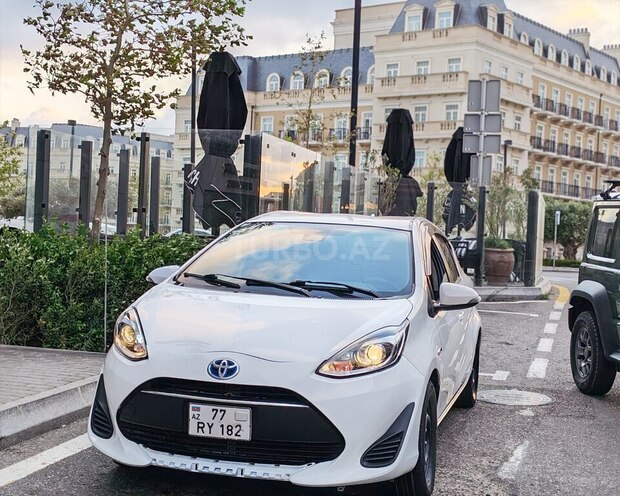 Toyota Aqua 2018, 159,325 km - 1.5 л - Bakı