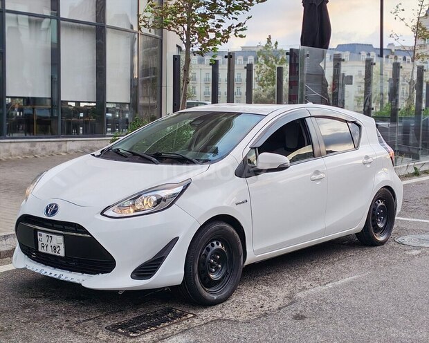 Toyota Aqua 2018, 159,325 km - 1.5 л - Bakı