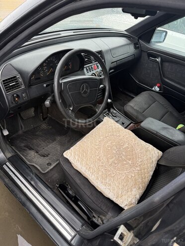 Mercedes C 220 1997, 258,888 km - 2.2 l - Xaçmaz