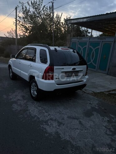 Kia Sportage 2008, 259,000 km - 2.7 l - Şəki