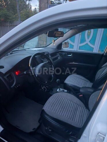 Kia Sportage 2008, 259,000 km - 2.7 l - Şəki