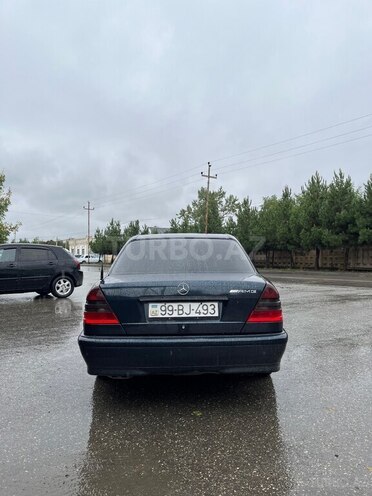 Mercedes C 200 1998, 340,000 km - 2.0 л - Quba