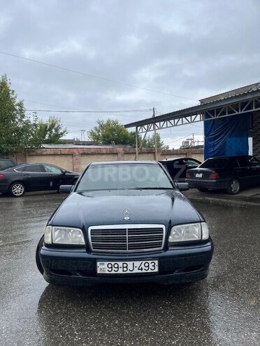 Mercedes C 200 1998, 340,000 km - 2.0 л - Quba