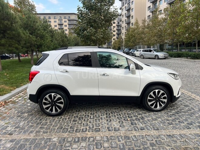 Chevrolet Trax 2017, 175,000 km - 1.4 l - Bakı