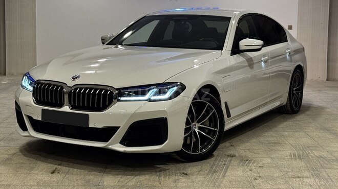 BMW 530e 2023, 64,500 km - 2.0 л - Bakı
