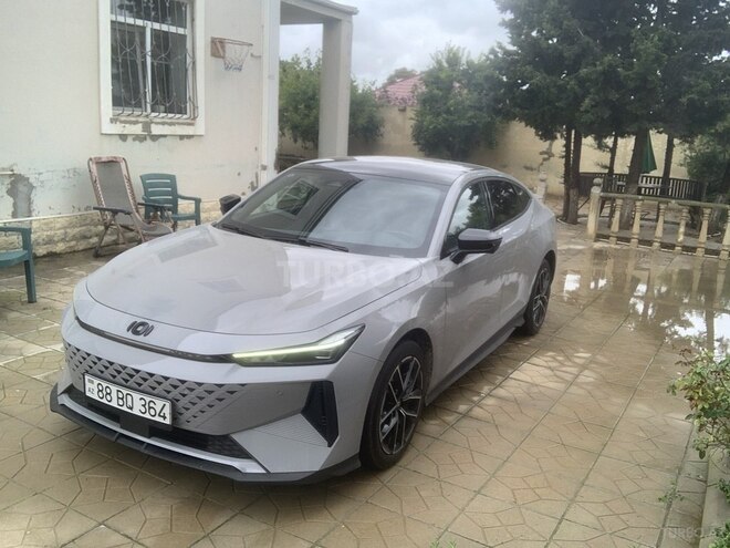 Changan  2023, 40,000 km - 1.5 л - Bakı