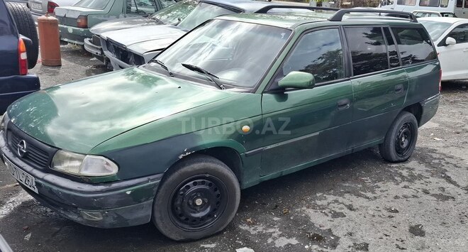 Opel Astra 1997, 638,000 km - 1.6 l - Şəki