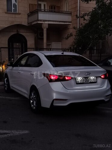 Hyundai Accent 2018, 168,981 km - 1.6 l - Bakı