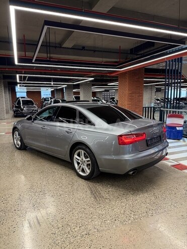 Audi A6 2013, 88,000 km - 2.0 л - Bakı