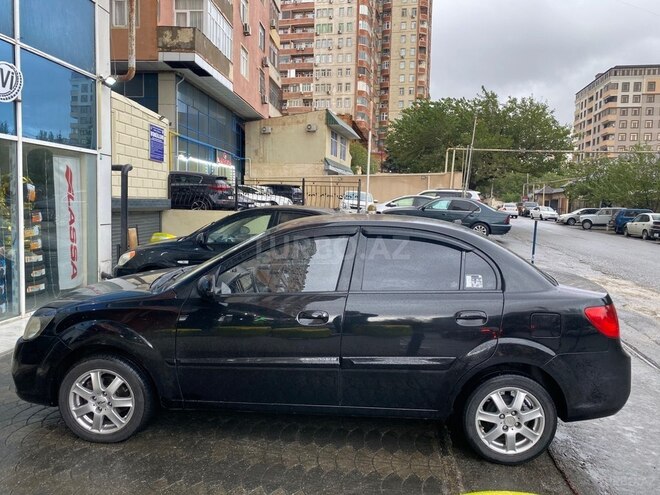 Kia Rio 2011, 400,000 km - 1.4 l - Bakı