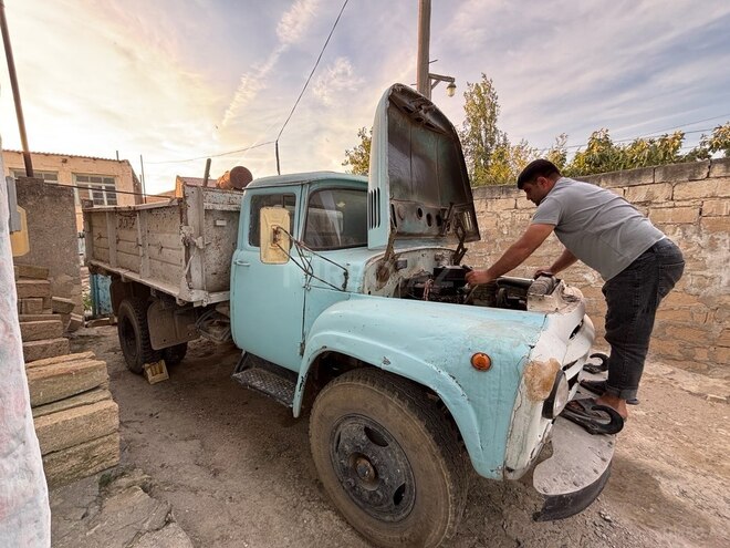 ZIL 131 1975, 484,784 km - 4.5 l - Bakı
