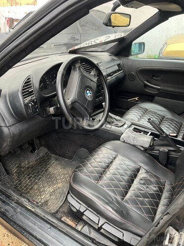 BMW 325 1996, 425,680 km - 2.5 l - Bakı