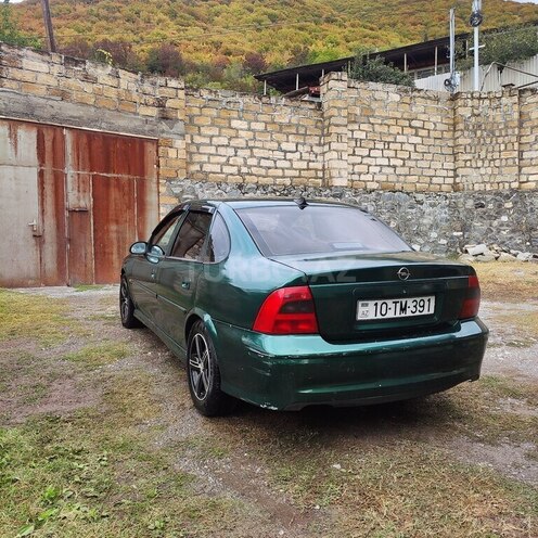 Opel Vectra 1997, 312,000 km - 1.8 l - Şəki