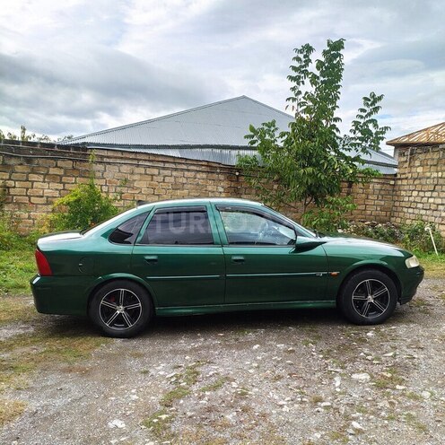 Opel Vectra 1997, 312,000 km - 1.8 l - Şəki