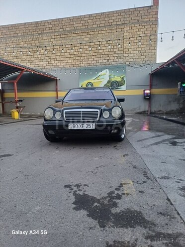 Mercedes E 280 1998, 250,468 km - 2.8 л - Gədəbəy