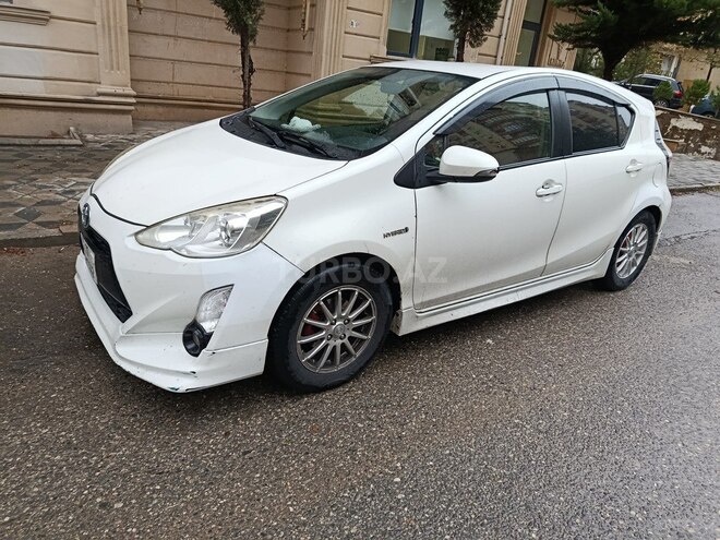 Toyota Aqua 2016, 153,873 km - 1.5 л - Bakı